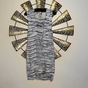 Women’s size extra large long sweater vest